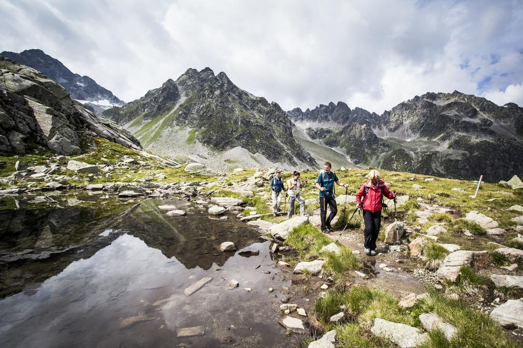 Berg-Spa & Hotel Zamangspitze Sankt Gallenkirch Eksteriør billede