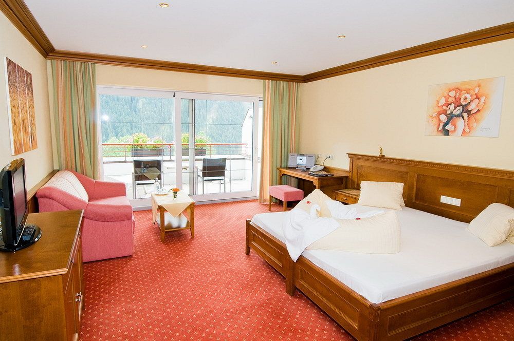 Berg-Spa & Hotel Zamangspitze Sankt Gallenkirch Eksteriør billede