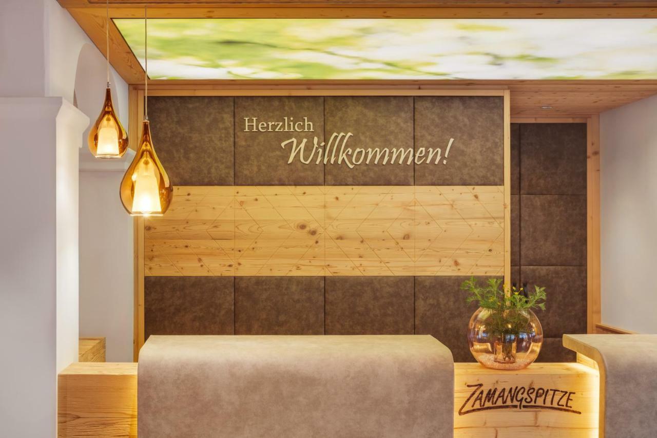 Berg-Spa & Hotel Zamangspitze Sankt Gallenkirch Eksteriør billede