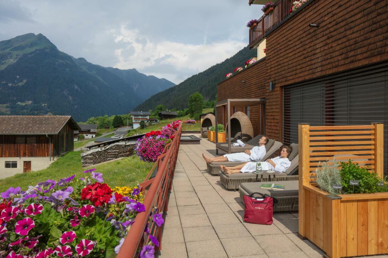 Berg-Spa & Hotel Zamangspitze Sankt Gallenkirch Eksteriør billede